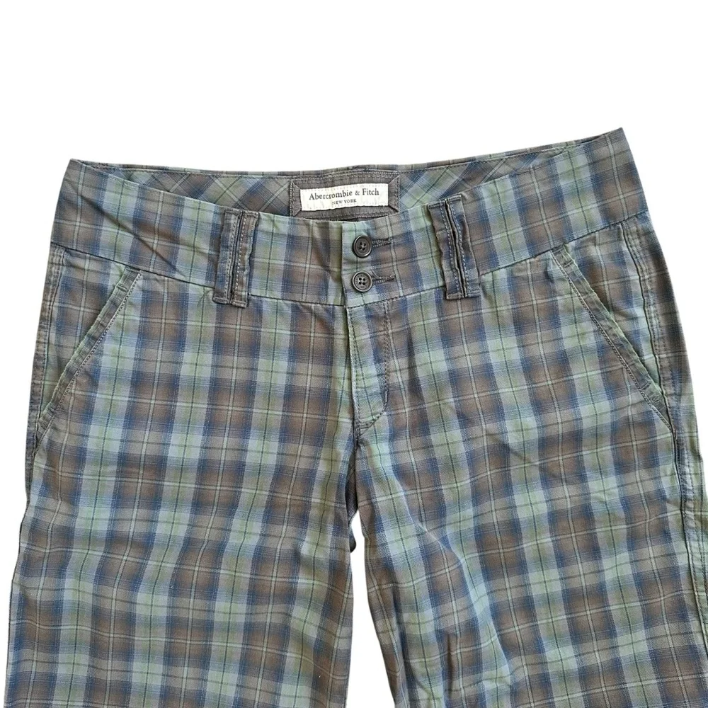 Abercrombie & Fitch brand a&f